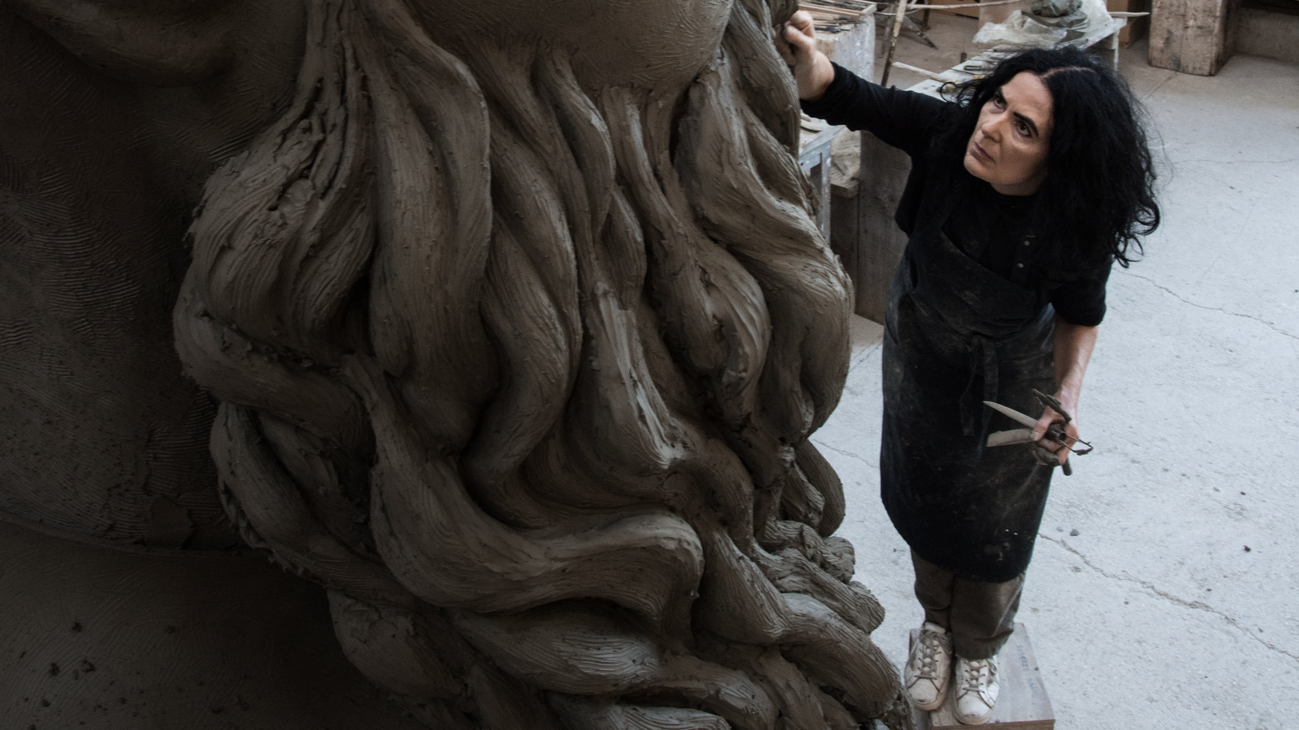 n the Heart of Creation: Helga Vockenhuber's Studio Session with a Colossal Sculpture
